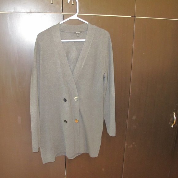 RW&CO. Classic Fit Cardigan - Double Breasted - Smokey Grey Color - Medium - Picture 2 of 4